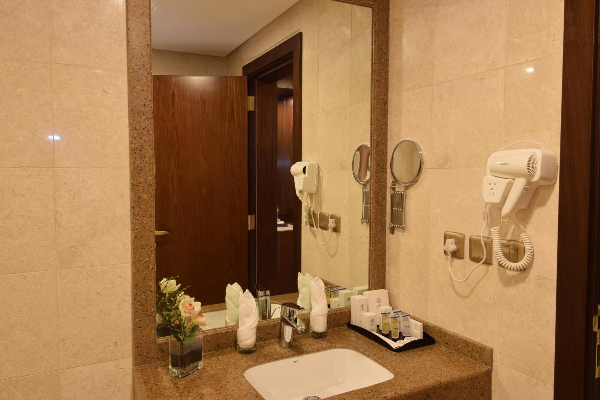 Zaha Al Munawara Hotel Medina Esterno foto